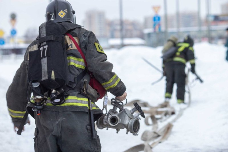 Пожарные отработали учебную эвакуацию в Подольске