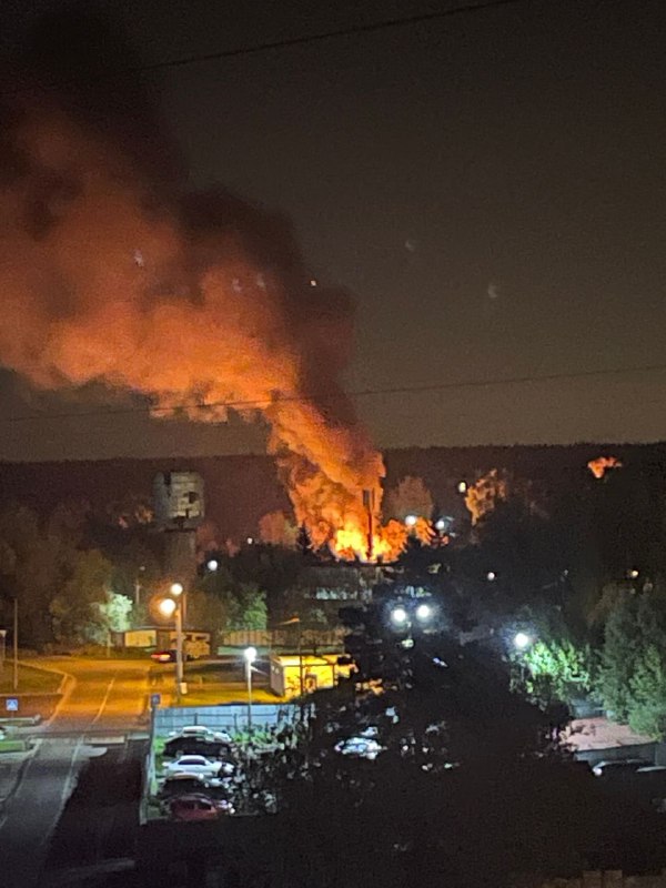 Пожар в Наро-Фоминске — горят гаражи 22.09.2023