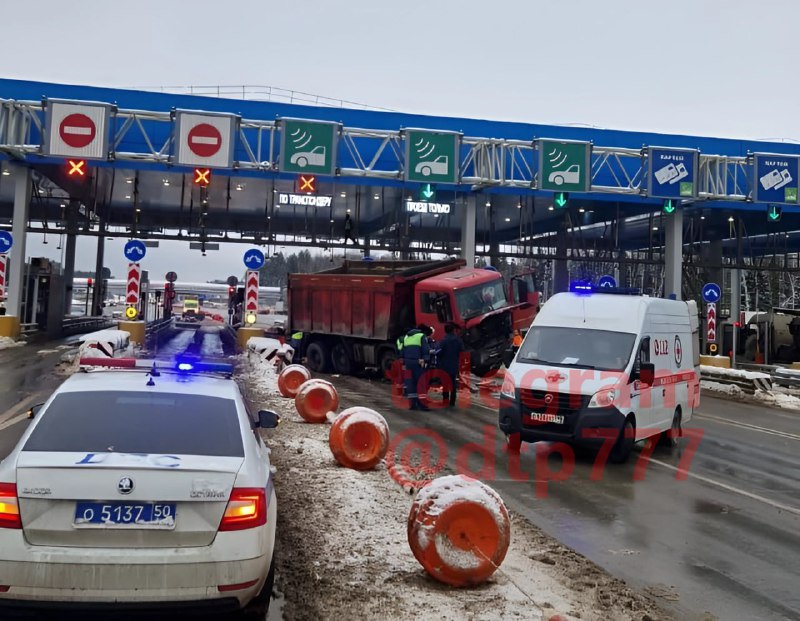 Через сколько приезжает полиция