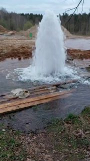 Авария в Солнечногорске — вода бьет фонтаном 23.04.2024