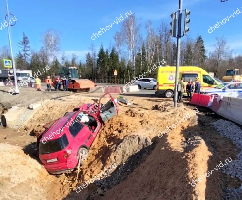 ДТП в Серпухове — фура сбила легковой автомобиль 13.04.2024
